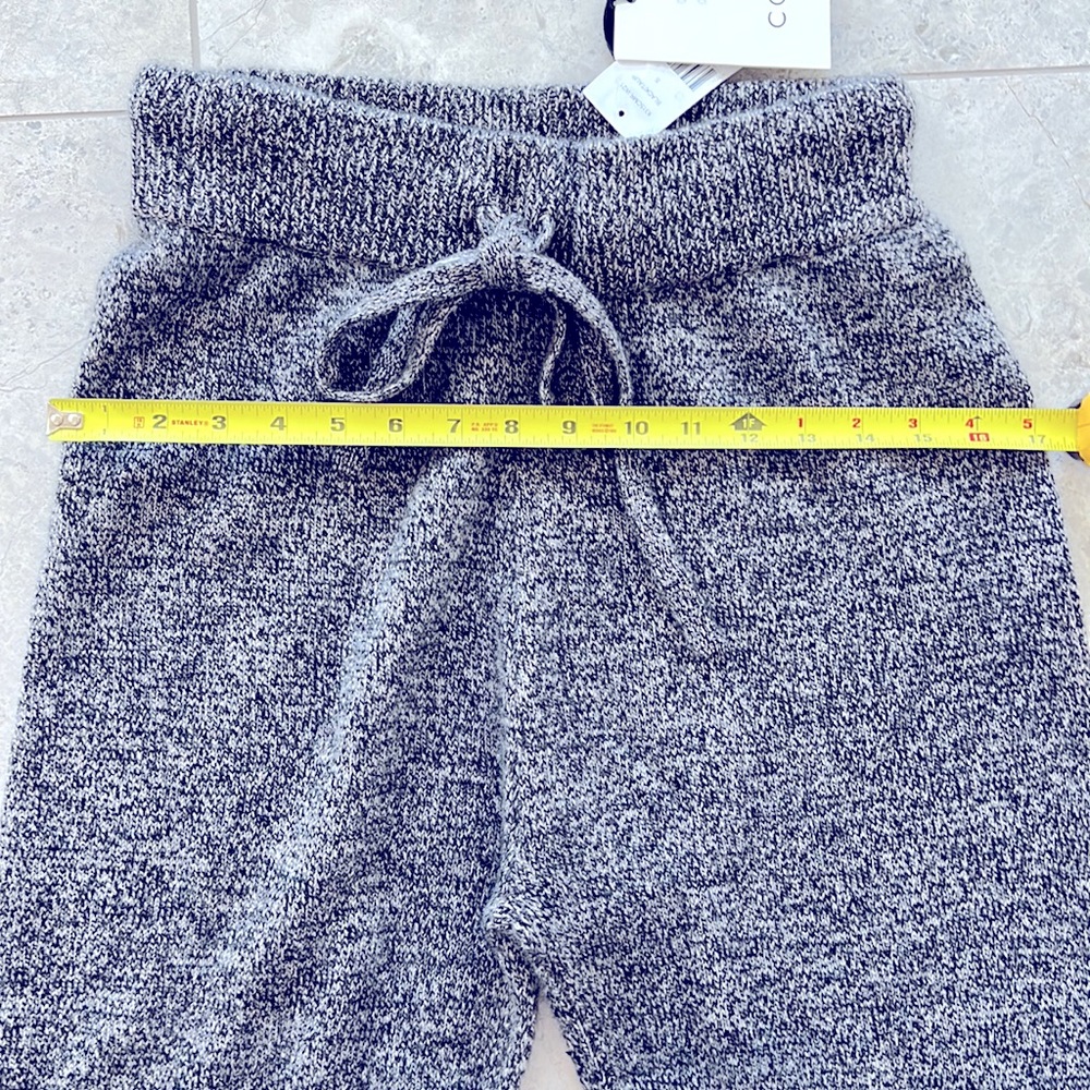 Co Cashmere Rib Cuff Pant - Picture 11 of 12